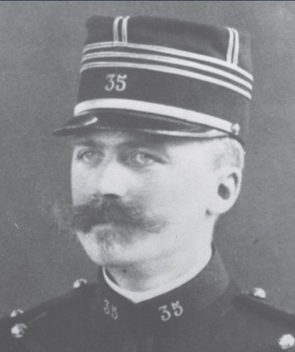 LA GARNISON DE VANNES (1881-1914) Capitaine-LABORIA
